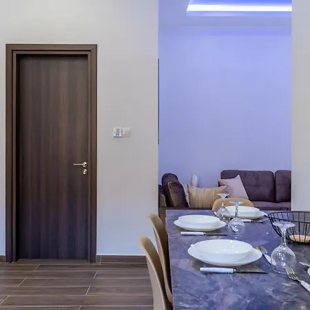 Aura 2-bedroom In *