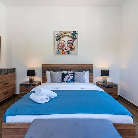 Aura 2-bedroom In Apartament *