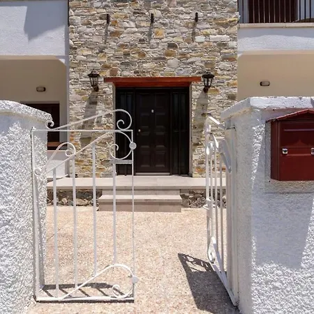 Aura 2-bedroom In * Larnaca