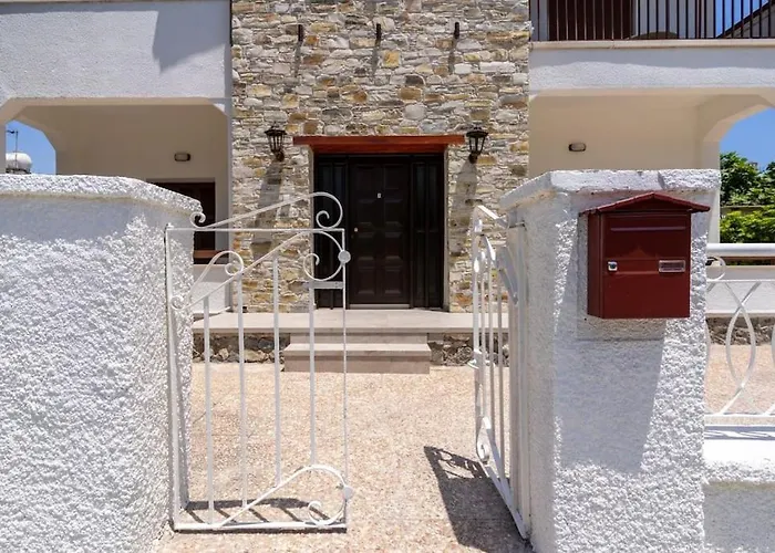 Aura 2-bedroom In * Lárnaca